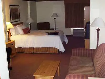 Hampton Phoenix/anthem Hotel 3*